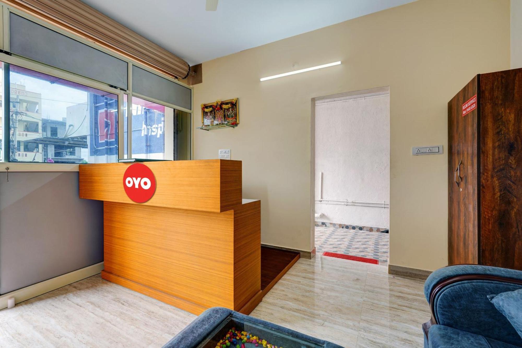 Oyo Flagship Shri Sai Palace Kumbalgod 外观 照片